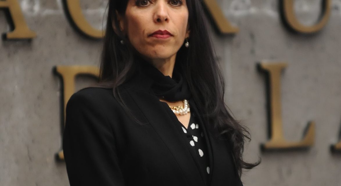 Tunden fuerte a la Fiscal Verónica Hernández Giadáns