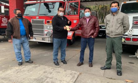 Labor heróica de bomberos, ejemplo de valentía para nuestra nación: Ríos Uribe
