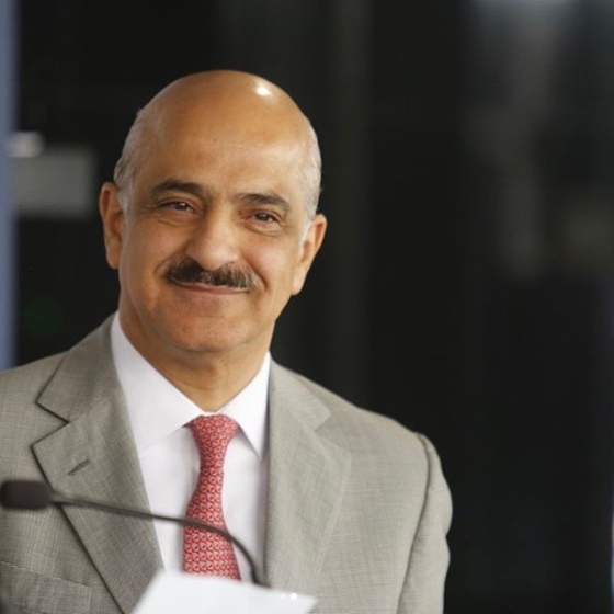 Ahued aclara posiciones y destapa a Dorheny