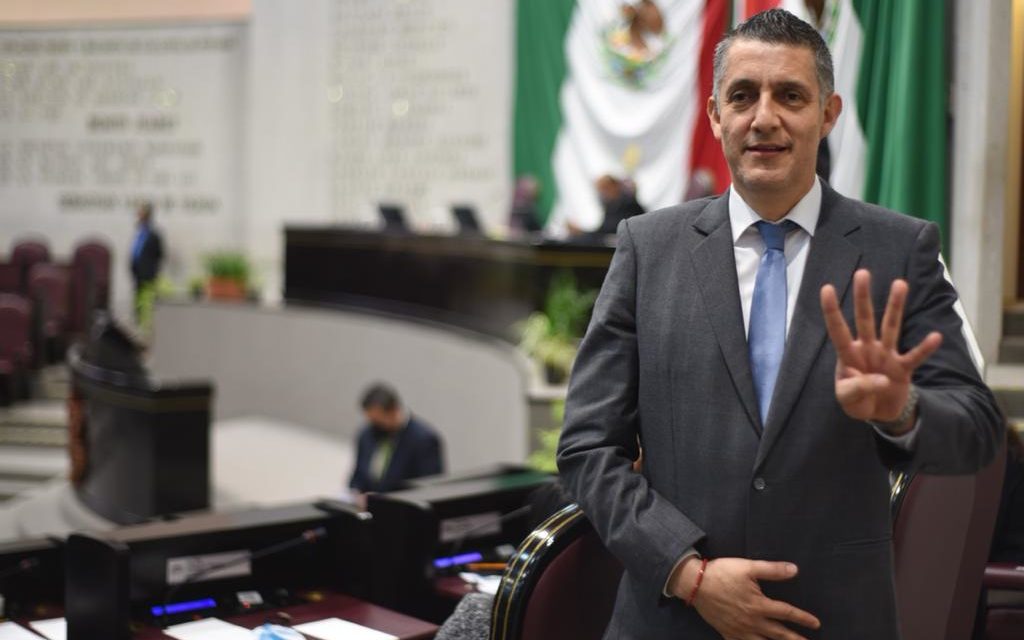 Diputado Víctor Vargas desmiente su asistencia a “Fiesta” este fin de semana