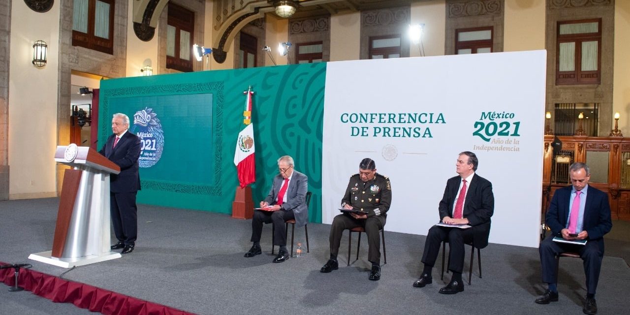 AMLO pone un duro coscorrón a Delfina Gómez