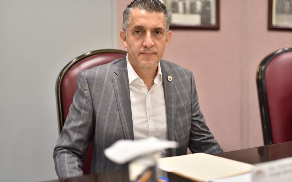 Regreso a clases seguro, promete diputado Víctor Vargas