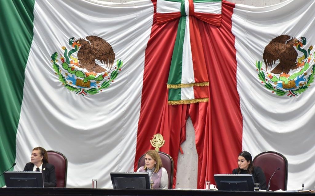 Celebrará Ayuntamiento de Tihuatlán contrato en materia de limpia pública
