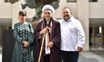 Recibe Congreso visita de Sheikh Esref Efendi