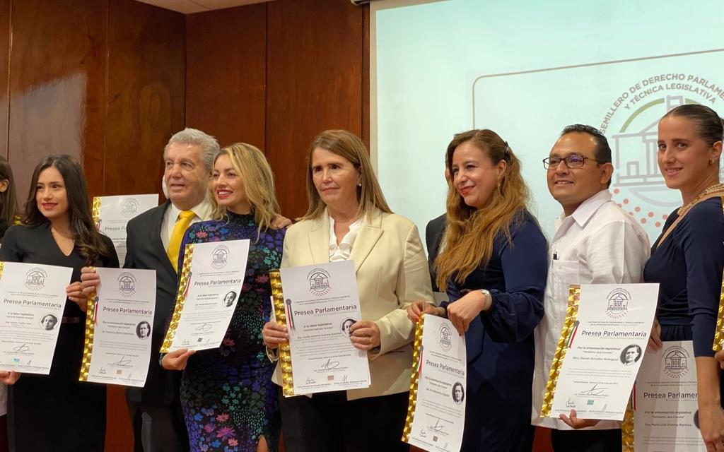 Participa Congreso en aniversario del Semillero de Derecho Parlamentario de la UV