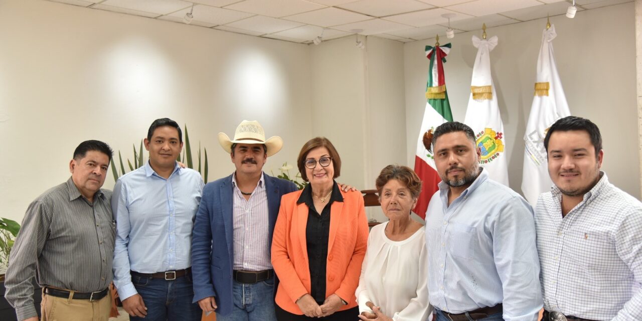 Atiende Presidenta del Congreso a productores de aguacate veracruzano