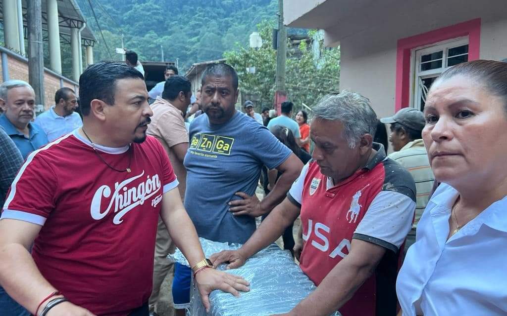 En Veracruz trabajamos hombro con hombro con el pueblo para superar cualquier adversidad: Gómez Cazarín