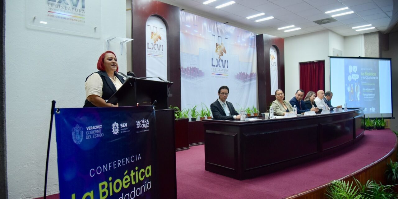 Dictan en el Congreso conferencia La bioética y la ciudadanía