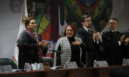 Celebra Adriana Esther Martínez lucha frontal del Poder Judicial contra la corrupción