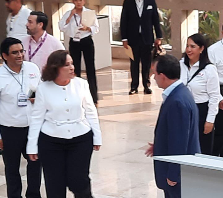 YO NO ME FUI A TENER HIJOS A OTRO LADO NI SERÉ MISERABLE COMO USTEDES, MIS HIJAS SON VERACRUZANAS, REVIRA NAHLE A PEPE YUNES