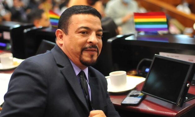 El presidente de la Junta de Coordinación Política (JUCOPO) del Congreso de Veracruz, Juan Javier Gómez Cazarín rechazó que se haya otorgado de bases sindicalizadas al personal del poder legislativo.