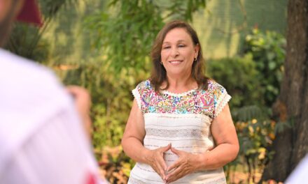 FELICITA ROCÍO NAHLE A DOCENTES VERACRUZANOS