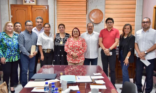 Asesora Congreso local a autoridades municipales