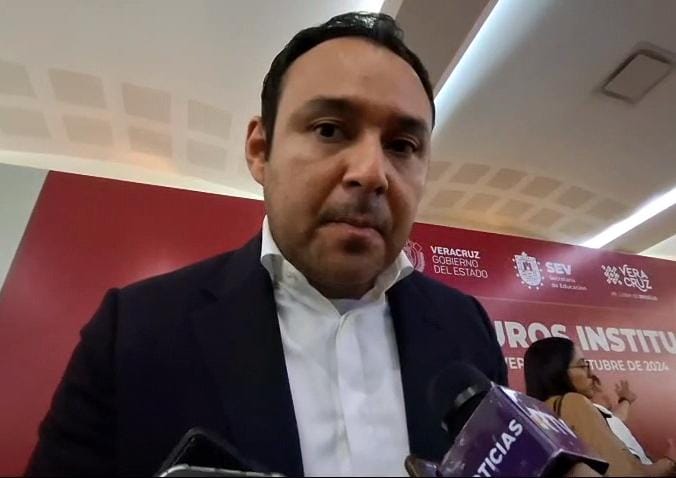 Pagan ‘Seguro Institucional’ al primer bloque de 300 maestros jubilados