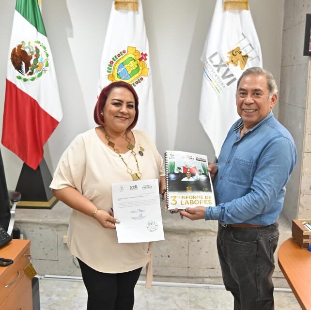 Presidenta del Congreso entrega su Tercer Informe de Labores Legislativas