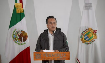 Jueza viola la ley con amparo contra reforma judicial, Veracruz respalda a Ejecutiva