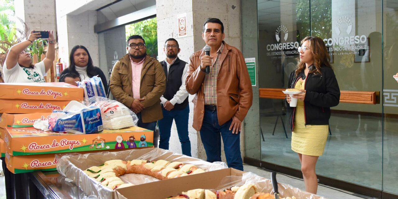 Con Rosca de Reyes, el Congreso de Veracruz inicia 2025