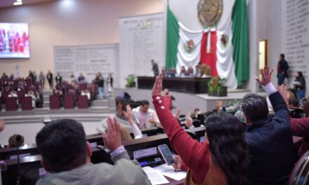 Da entrada Congreso a iniciativa que reformaría el Artículo 5 de la Constitución