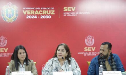 En el primer trimestre del año, 10 municipios izarán bandera blanca contra el analfabetismo: SEV