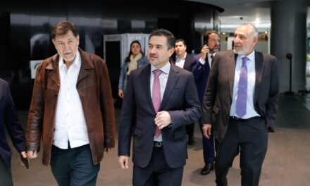 Mientras en la aldea lo vomitan, en el Altiplano hasta le aplauden