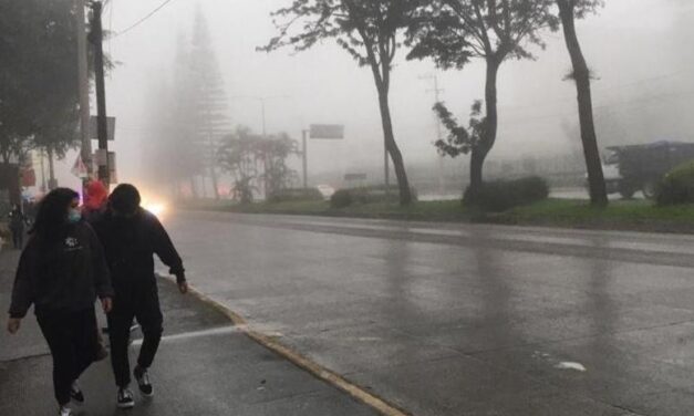 Prevén ingreso de frente frío desde la noche de jueves, generará condiciones para lluvias y descenso de temperatura