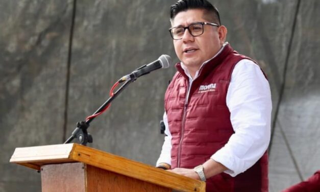 Hay senadores que deben de hablar de los Yunes y de la carpeta azul; aquí no caben las simulaciones: Esteban Ramírez Zepeta