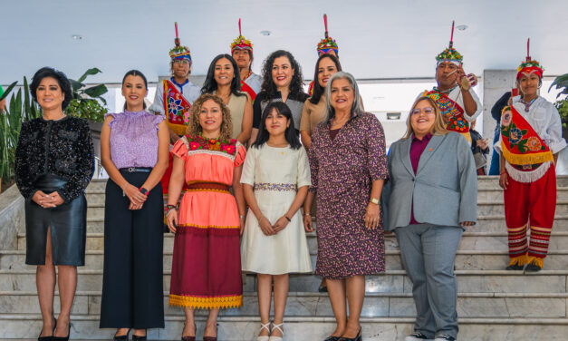 Inspiración Latina: El Asombroso Logro de Ángela Olazarán 