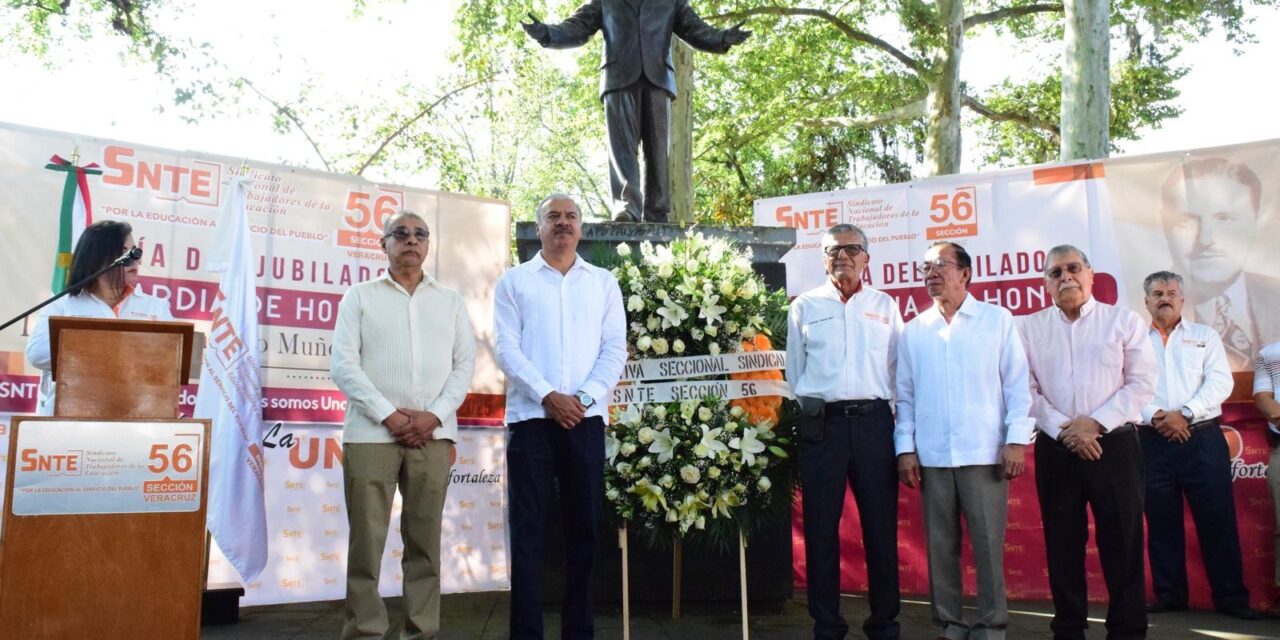 Conmemoran IPE y sindicatos magisteriales Día del Jubilado Estatal