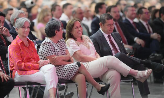 Asiste Rocío Nahle al Tercer Informe de Gobierno de Américo Villarreal  