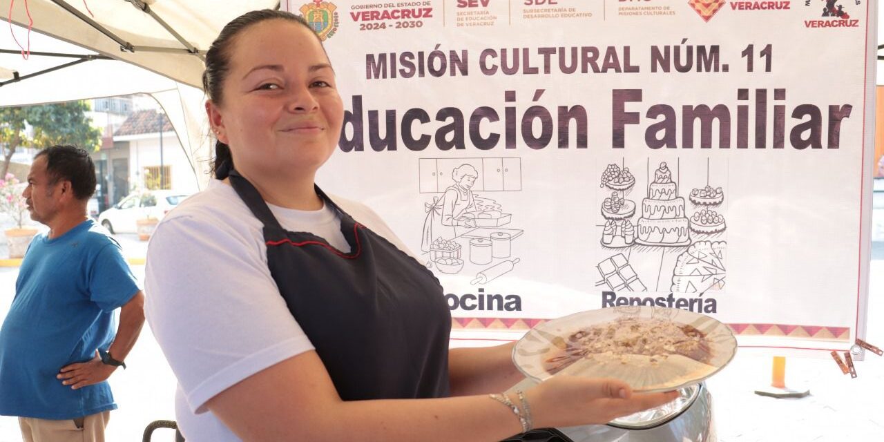 Avanza alfabetización de adultos en Jalcomulco con labor de Misión Cultural 11