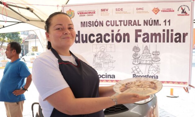 Avanza alfabetización de adultos en Jalcomulco con labor de Misión Cultural 11