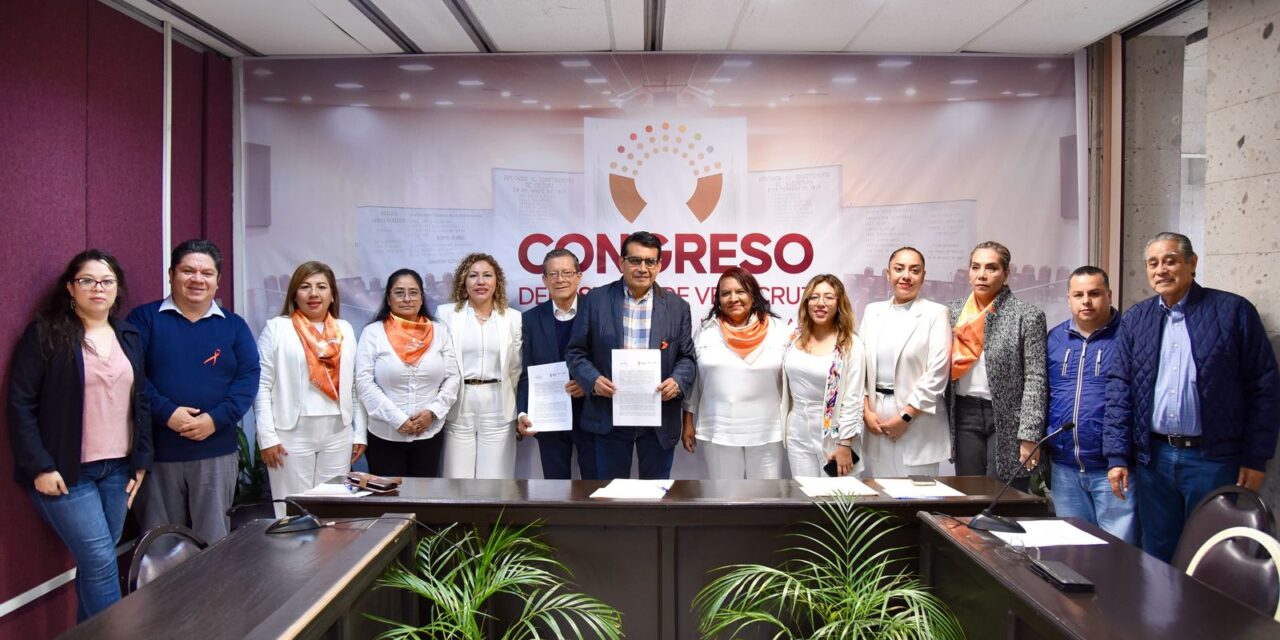 Firman Congreso del Estado e Invedem convenio de colaboración institucional