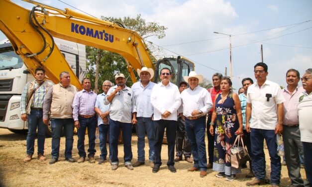 Apoya Sedarpa a ganaderos de Sayula con ollas de agua