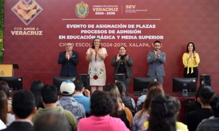 Asignan 110 plazas docentes bajo un proceso transparente y equitativo