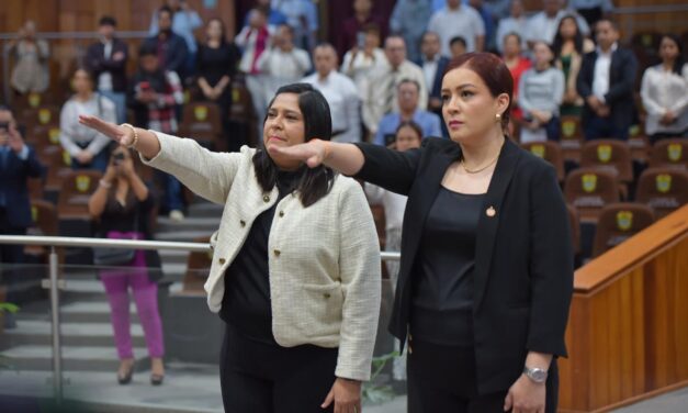 Rinden protesta dos nuevas diputadas a la LXVII Legislatura