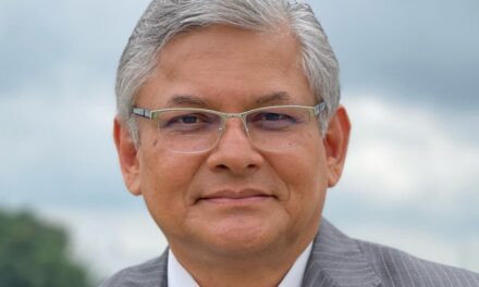 Jorge Manzo para la UV. ¡La tercera es la vencida!