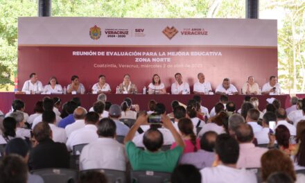 Veracruz cuenta con magisterio de primera para enfrentar el rezago educativo: Gobernadora