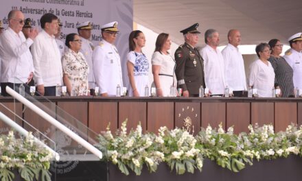 Rocío Nahle acompaña a la presidenta Claudia Sheinbaum en el 111 aniversario de la Gesta Heroica de 1914