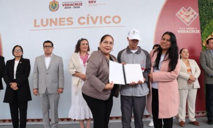 Entrega SEV materiales en braille y macrotipo a estudiantes del TEBAEV