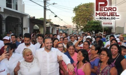 Pedro Miguel Rosaldo García, se registra como candidato de MORENA a la presidencia municipal de Coatzacoalcos