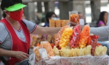 Padres de familia, maestros y autoridades deben trabajar en conjunto para mejorar alimentación de estudiantes