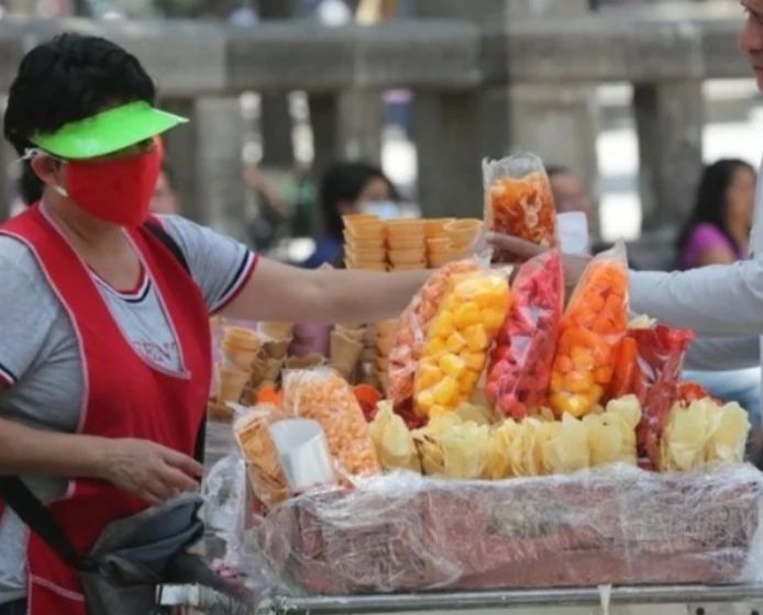 Padres de familia, maestros y autoridades deben trabajar en conjunto para mejorar alimentación de estudiantes