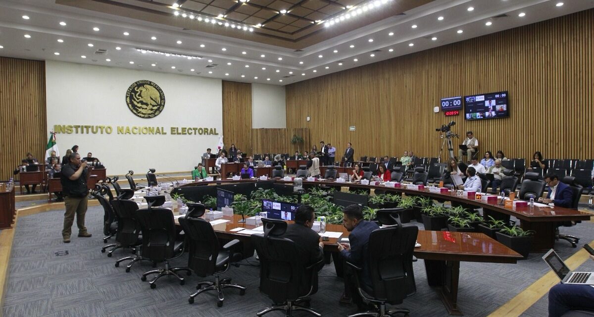 Aprueba INE lista nominal para elección de jueces en Veracruz