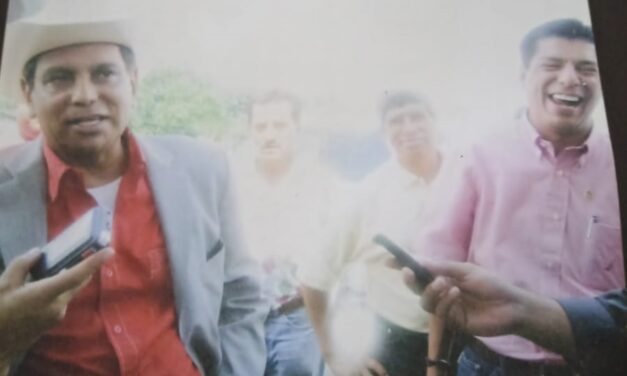 Astrolabio Político