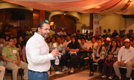 Pedro Miguel Rosaldo dialoga con jóvenes de Coatzacoalcos: seguridad, cultura y empleo, sus principales demandas