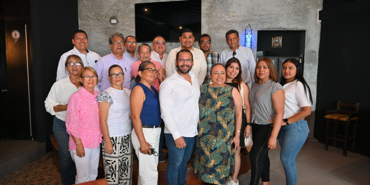Pedro Miguel Rosaldo se reúne con arquitectos y valuadores para dialogar sobre el futuro urbano de Coatzacoalcos