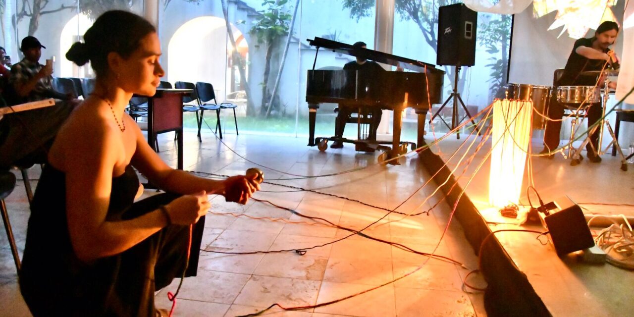 Arte sonoro y visual chileno vibra en Veracruz con ensamble F(r)actura