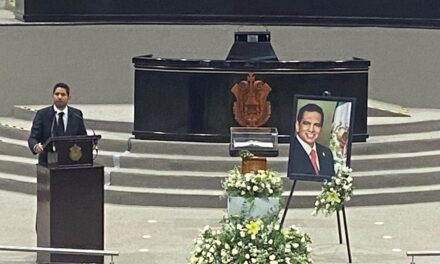 Rinden homenaje póstumo a Fidel Herrera Beltrán en el Congreso del Estado