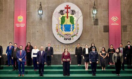 Gobernadora Rocío Nahle descarta cambios en el gabinete, ‘me ayudan mucho’