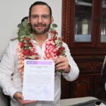 Pedro Miguel Rosaldo recibe constancia de mayoría como alcalde electo de Coatzacoalcos